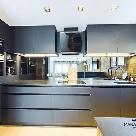 Chalet Charmant Demi-chalet Renove, 3 Chambres, Cheminee, Parking, Pres Des Pistes Et Aquamotion A - Fr-1-664-28 *