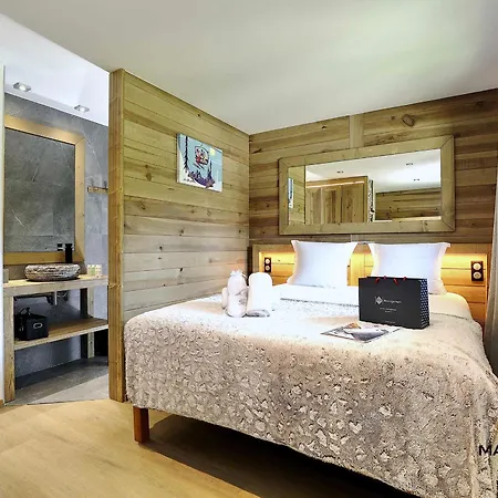 Charmant Demi-chalet Renove, 3 Chambres, Cheminee, Parking, Pres Des Pistes Et Aquamotion A - Fr-1-664-28 *